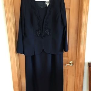 Women’s STUDIO I Two Piece Formal Dress